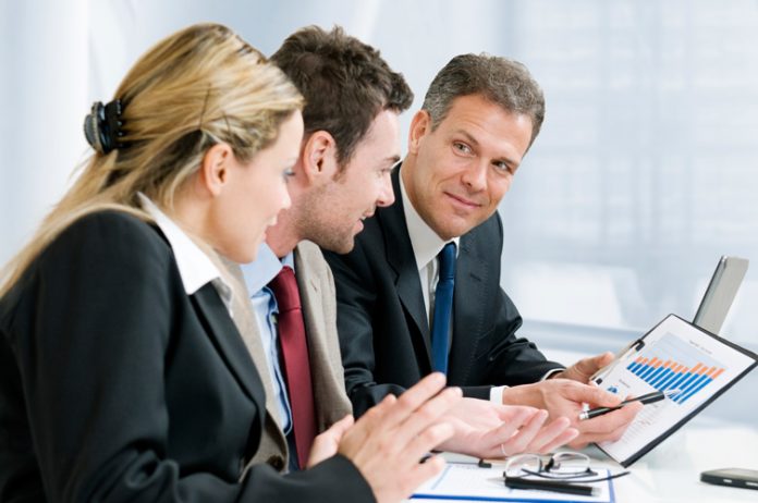 social-consultant استخدام مشاور رسانه های اجتماعی